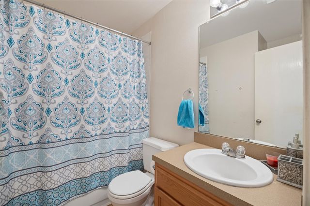 15926 Colonial Bridge Lane, Houston, TX 77073