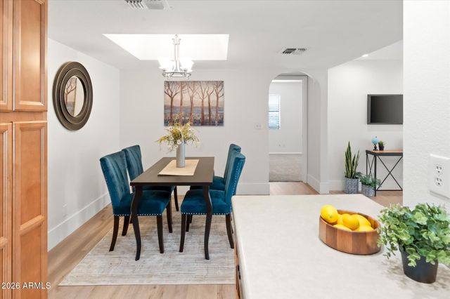 1820 E MORTEN Avenue 119, Phoenix, AZ 85020