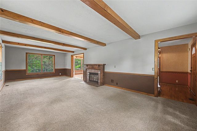 625 Sky Mountain Drive, Rogers, AR 72756