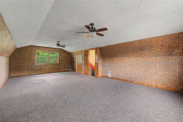 625 Sky Mountain Drive, Rogers, AR 72756
