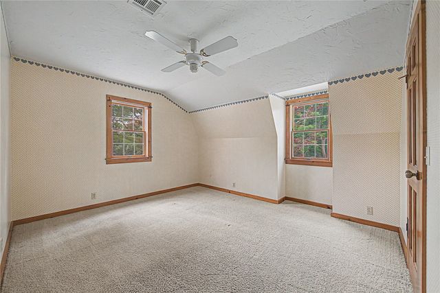 625 Sky Mountain Drive, Rogers, AR 72756