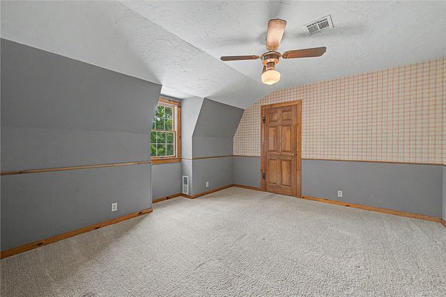 625 Sky Mountain Drive, Rogers, AR 72756