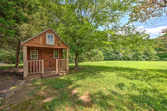 625 Sky Mountain Drive, Rogers, AR 72756