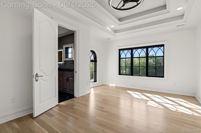 575 Chase Lane, Bloomfield Hills, MI 48304