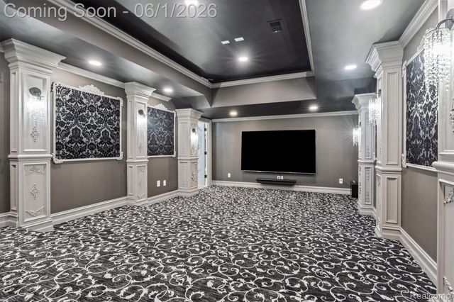 575 Chase Lane, Bloomfield Hills, MI 48304