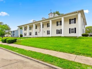3438 W Villa Rdg Apt B, Peoria, IL 61614