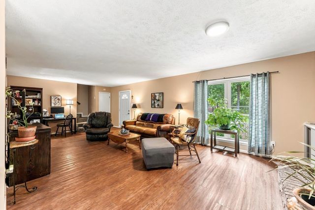 1850 Rollingwood Drive, Huntsville, TX 77340