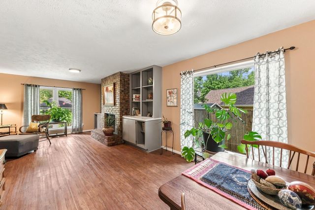 1850 Rollingwood Drive, Huntsville, TX 77340