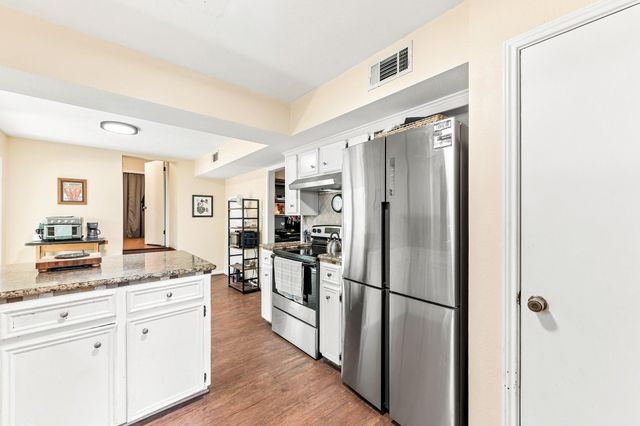 1850 Rollingwood Drive, Huntsville, TX 77340
