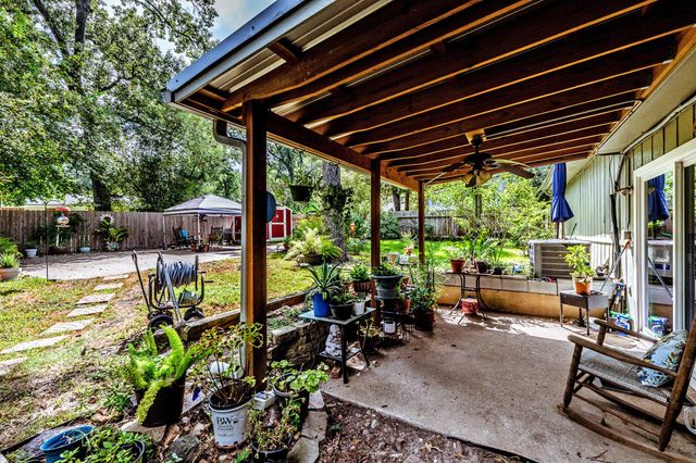 1850 Rollingwood Drive, Huntsville, TX 77340