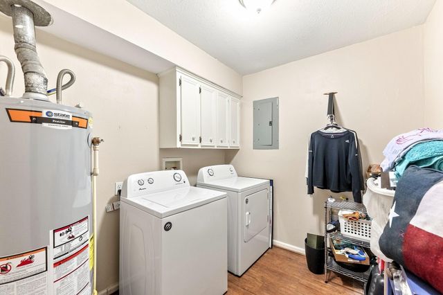 1850 Rollingwood Drive, Huntsville, TX 77340
