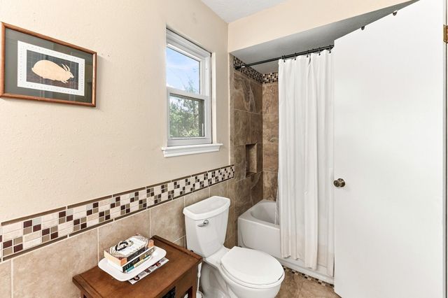 1850 Rollingwood Drive, Huntsville, TX 77340
