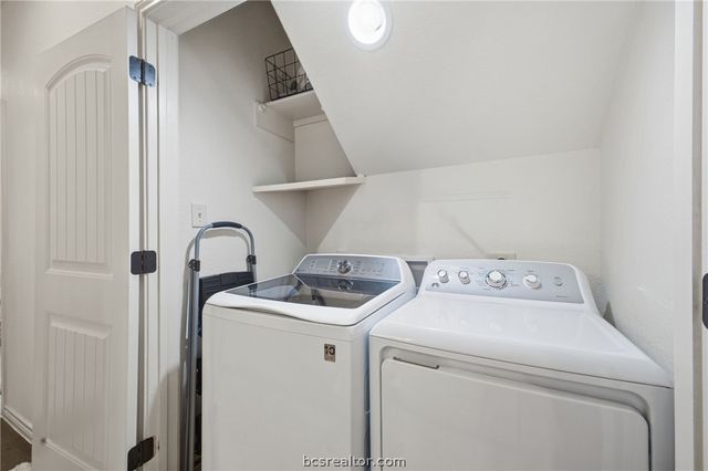 3221 Papa Bear Drive, College Station, TX 77845