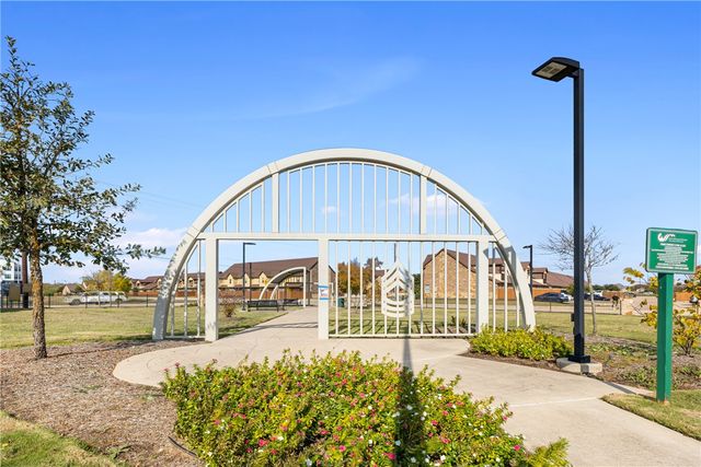 3221 Papa Bear Drive, College Station, TX 77845