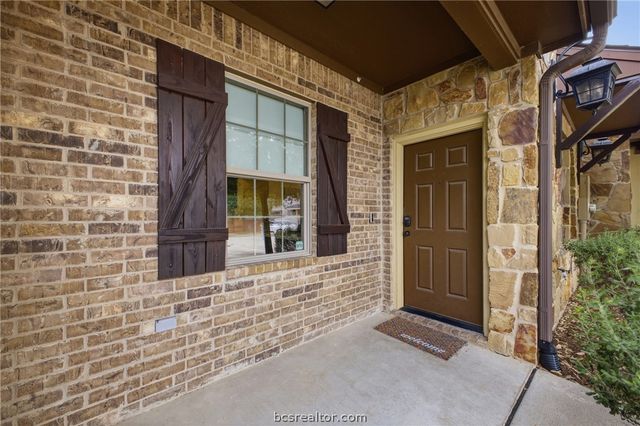 3221 Papa Bear Drive, College Station, TX 77845