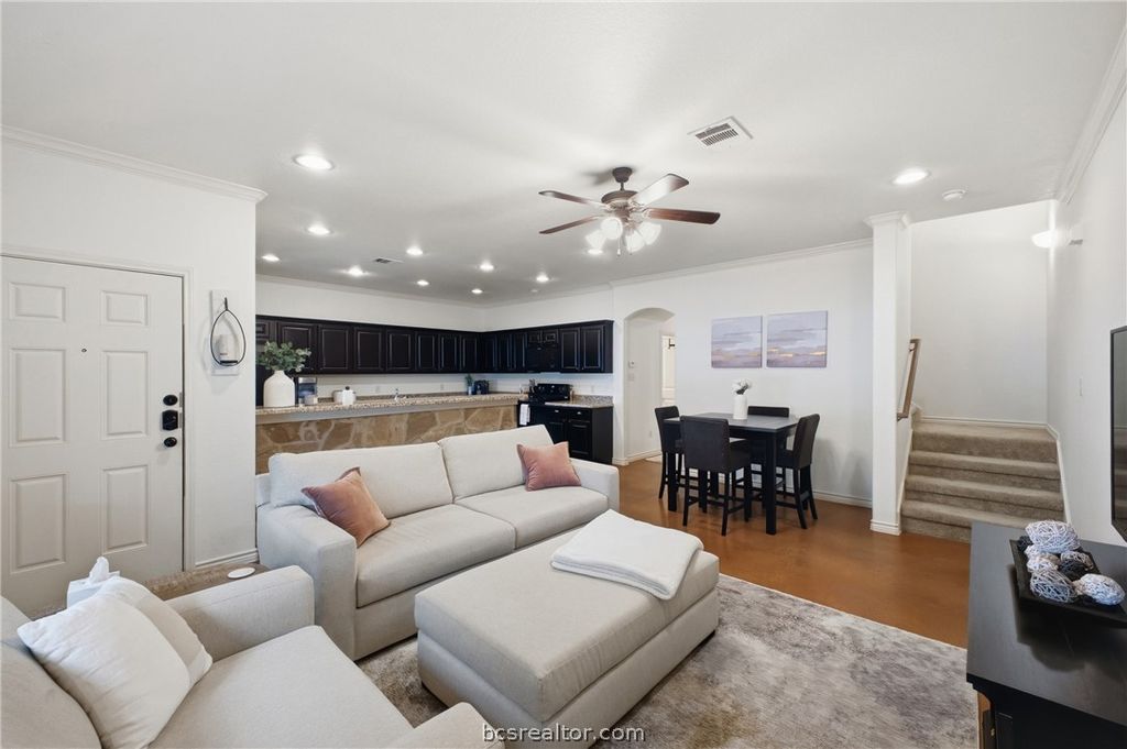 3221 Papa Bear Drive, College Station, TX 77845