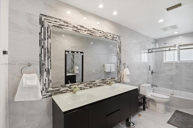 500 SW 167th Ter, Weston, FL 33326