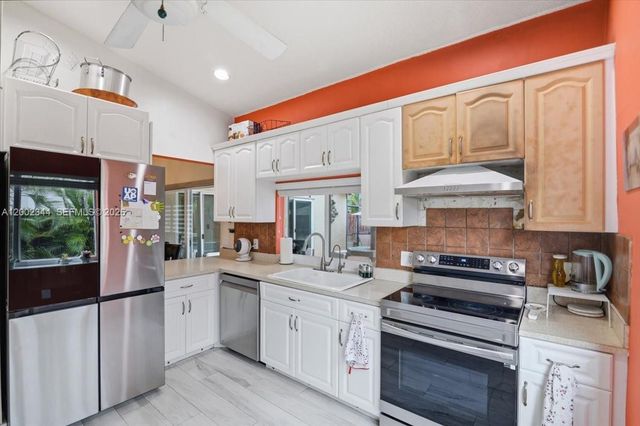 500 SW 167th Ter, Weston, FL 33326