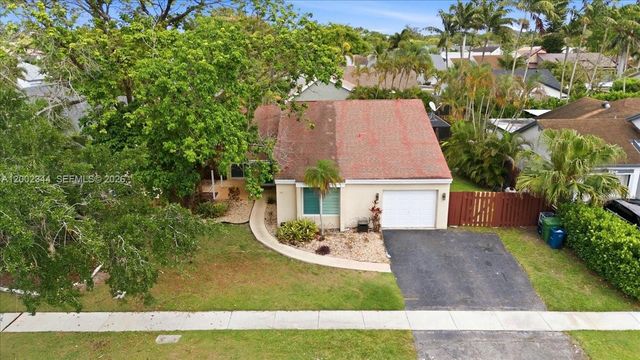 500 SW 167th Ter, Weston, FL 33326