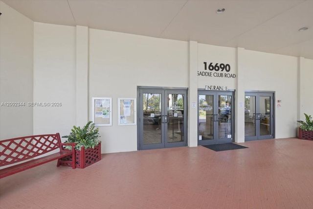 500 SW 167th Ter, Weston, FL 33326