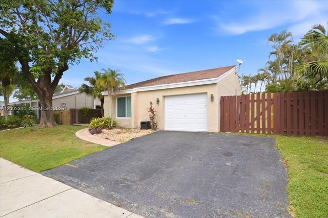 500 SW 167th Ter, Weston, FL 33326