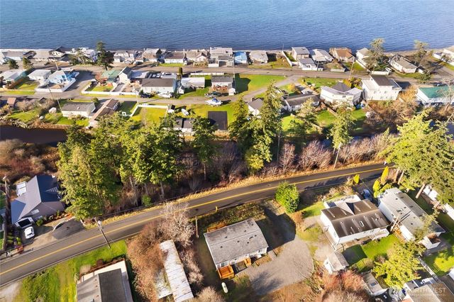 7417 Jackson Road, Blaine, WA 98230