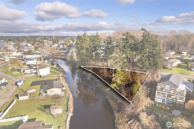 7417 Jackson Road, Blaine, WA 98230