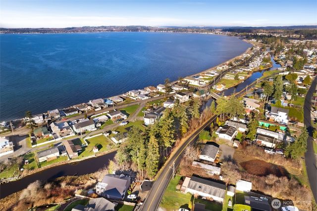 7417 Jackson Road, Blaine, WA 98230