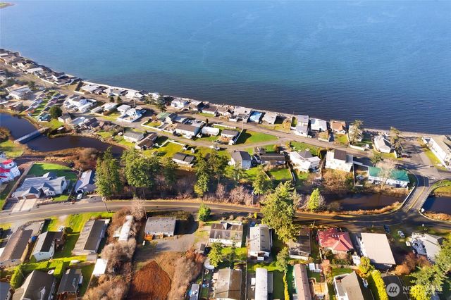 7417 Jackson Road, Blaine, WA 98230