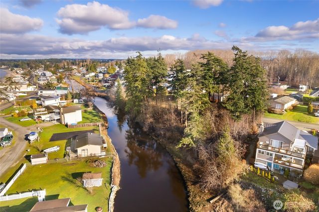 7417 Jackson Road, Blaine, WA 98230