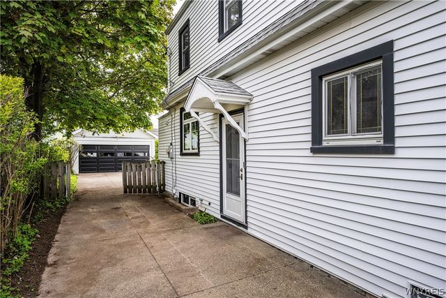 20 Arundel Road, Buffalo, NY 14216