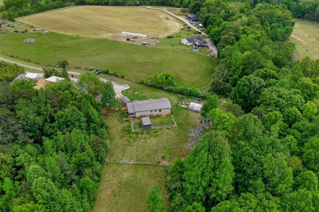 160 Apple Blossom ln, Rock Island, TN 38581
