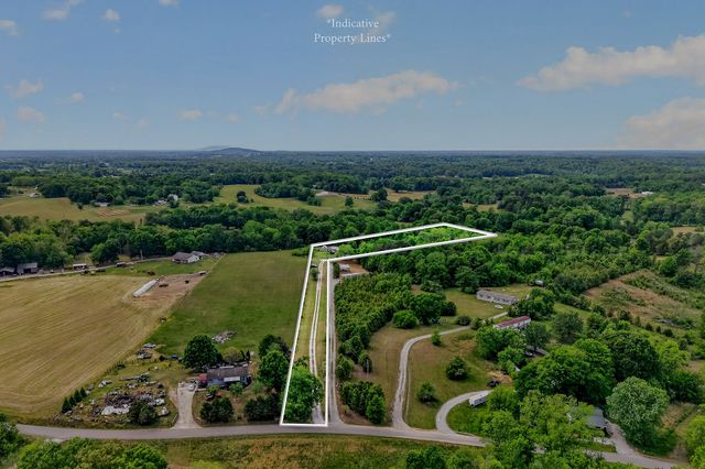 160 Apple Blossom ln, Rock Island, TN 38581