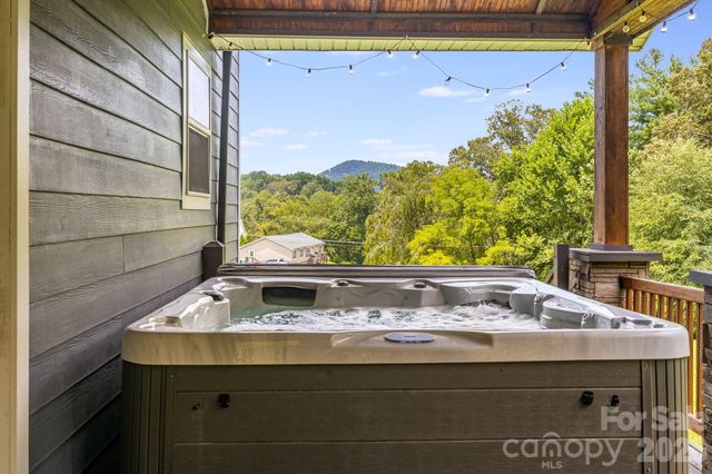 21 Old Pinner Place, Arden, NC 28704