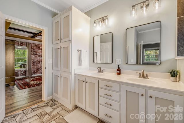 21 Old Pinner Place, Arden, NC 28704