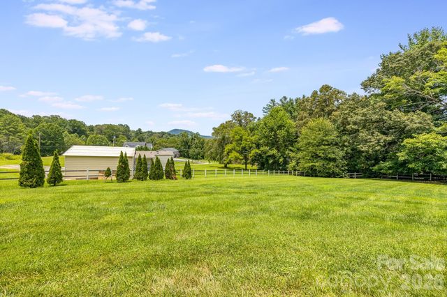 21 Old Pinner Place, Arden, NC 28704