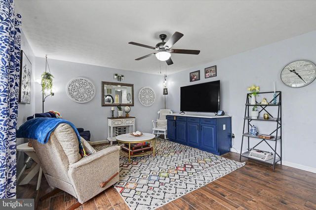 2092 TRIPLE GREEN CT, Hampstead, MD 21074
