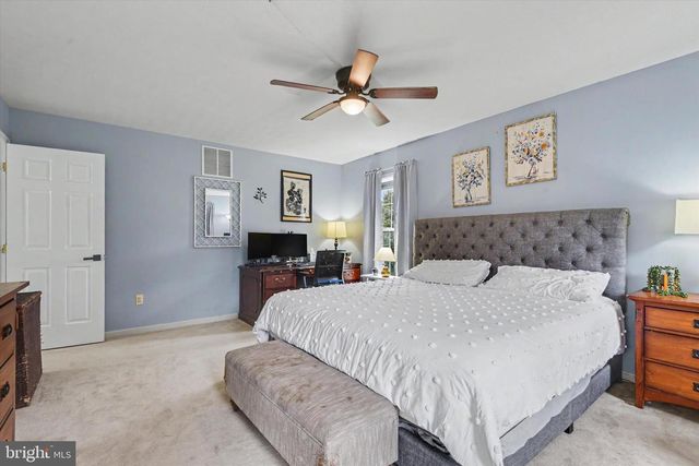 2092 TRIPLE GREEN CT, Hampstead, MD 21074