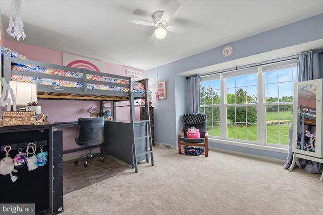 2092 TRIPLE GREEN CT, Hampstead, MD 21074