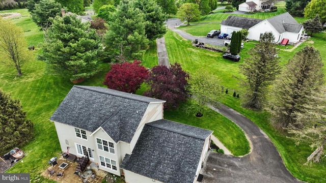 2092 TRIPLE GREEN CT, Hampstead, MD 21074