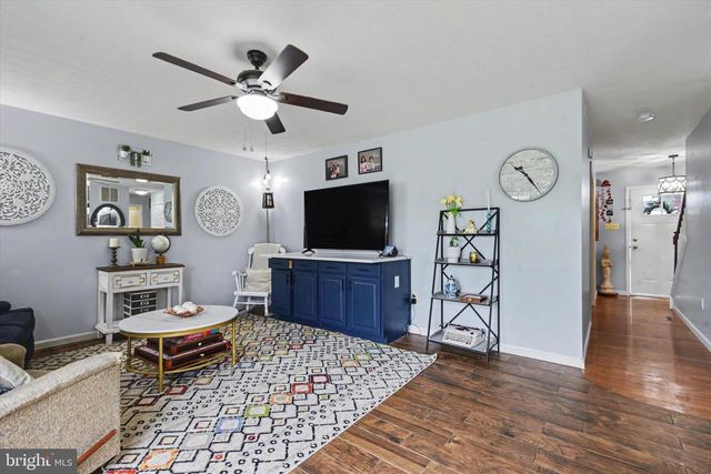 2092 TRIPLE GREEN CT, Hampstead, MD 21074