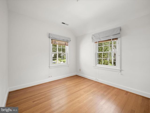 5607 GLENWOOD RD, Bethesda, MD 20817