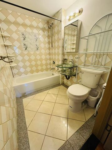 143-36 37th Avenue 2B, Flushing, NY 11354