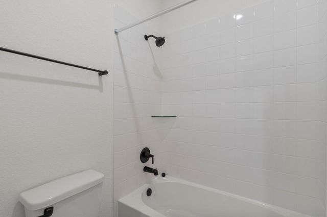 14810 Mission Avenue, Mont Belvieu, TX 77523