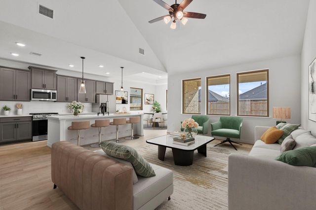 14810 Mission Avenue, Mont Belvieu, TX 77523
