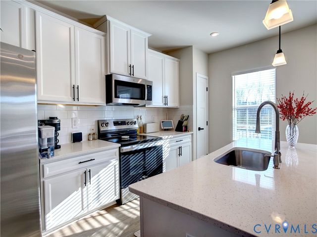 1131 Arborway Ln, Midlothian, VA 23114