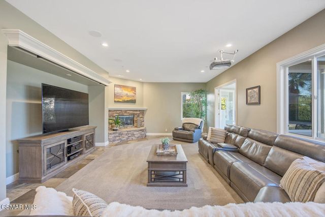 7012 Hogan Street, Moorpark, CA 93021