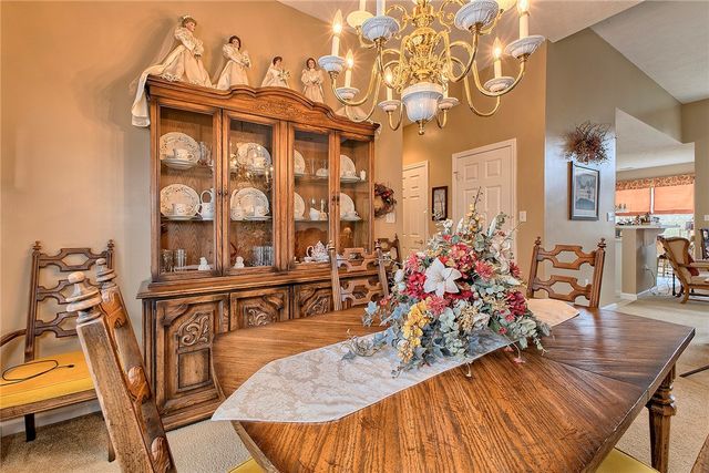 6015 Triple Crown Cir, Hempfield Twp, PA 15601