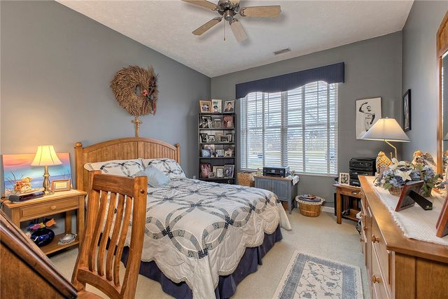 6015 Triple Crown Cir, Hempfield Twp, PA 15601