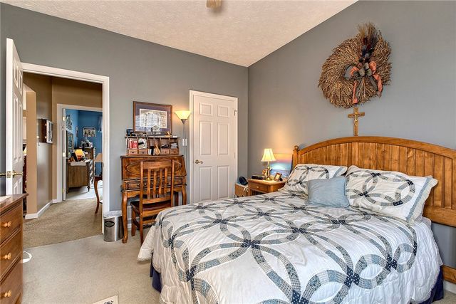 6015 Triple Crown Cir, Hempfield Twp, PA 15601